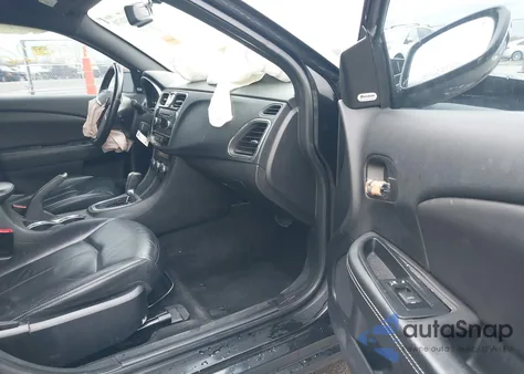 2013 Chrysler 200 Limited z USA, uszkodzony, nr VIN 1C3CCBCG7DN520735